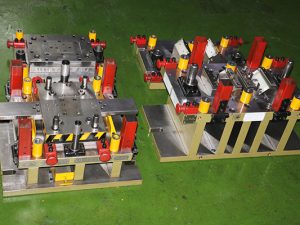 Single punch die (engineering die)